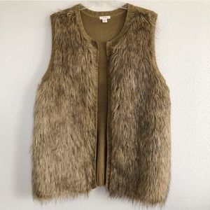 Women’s XXL tan faux fur vest